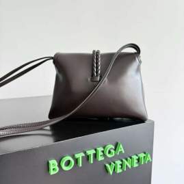 Picture of Bottega Veneta Handbags _SKUfw198954632fw
